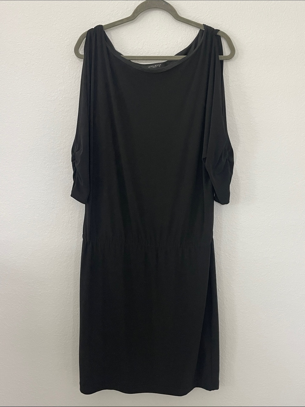 Nine West Black Cold Shoulder Sheath Dress Lined Stretch Size 12 Ruched Sleeve